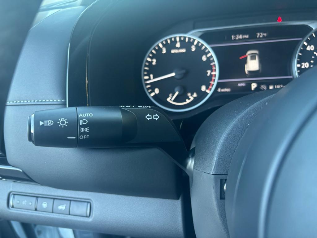 new 2025 Nissan Pathfinder car, priced at $35,686