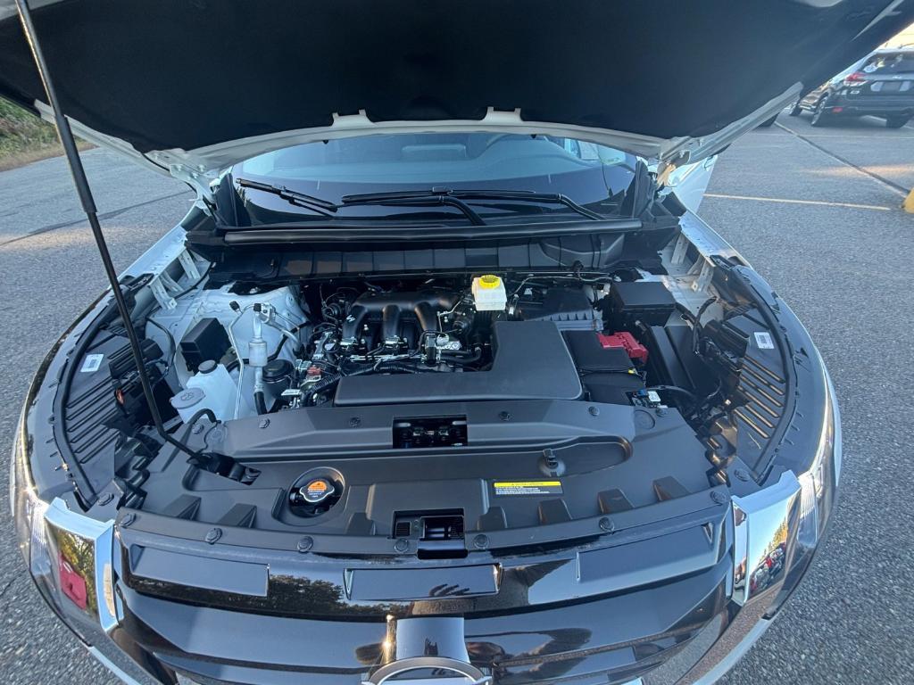 new 2025 Nissan Pathfinder car, priced at $35,686
