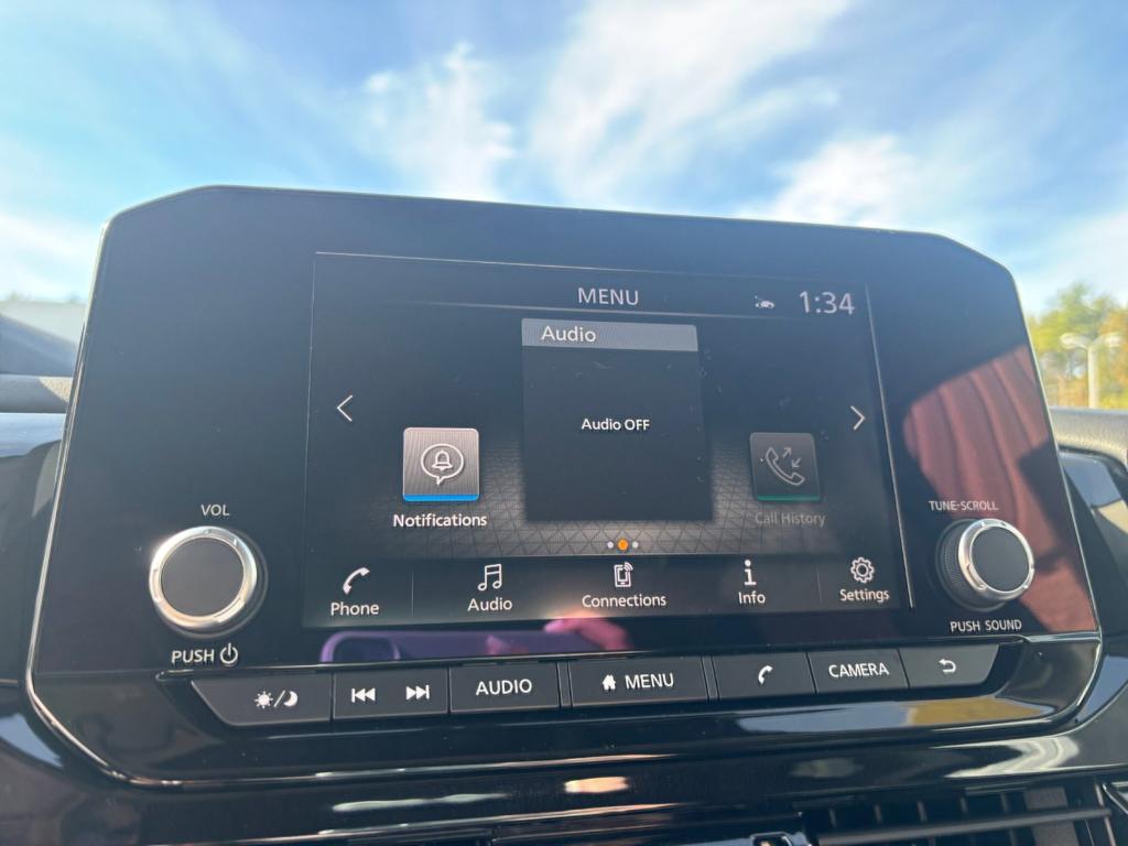 new 2025 Nissan Pathfinder car, priced at $35,722