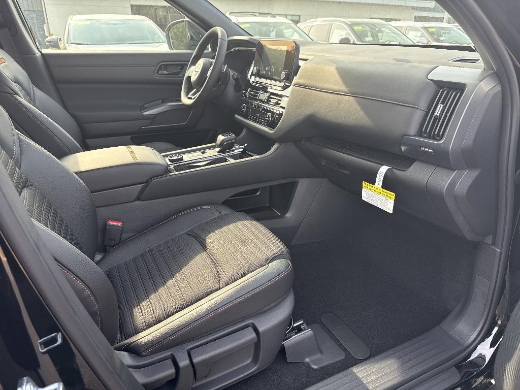 new 2025 Nissan Pathfinder car, priced at $43,575