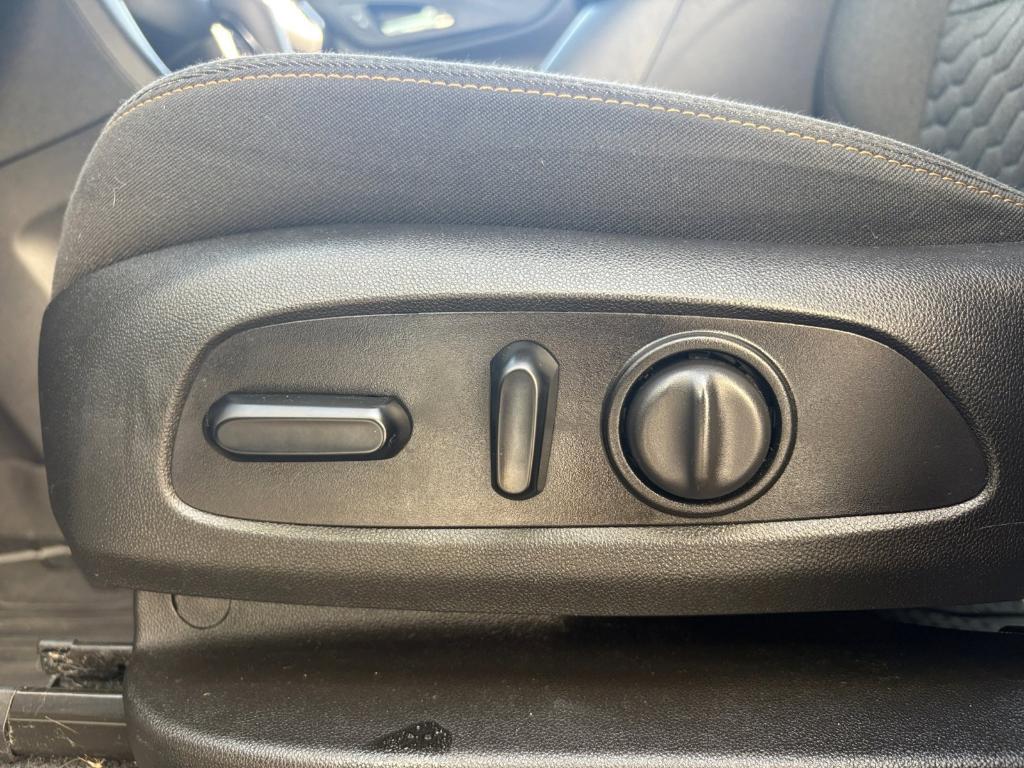 used 2021 Chevrolet Equinox car, priced at $18,299