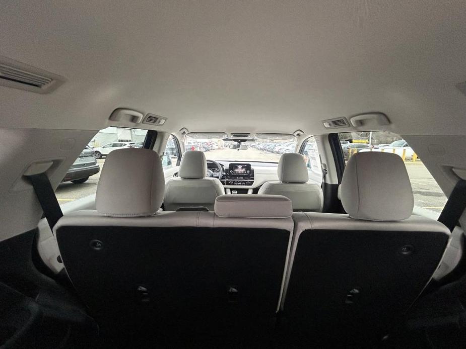 new 2025 Nissan Pathfinder car, priced at $44,410