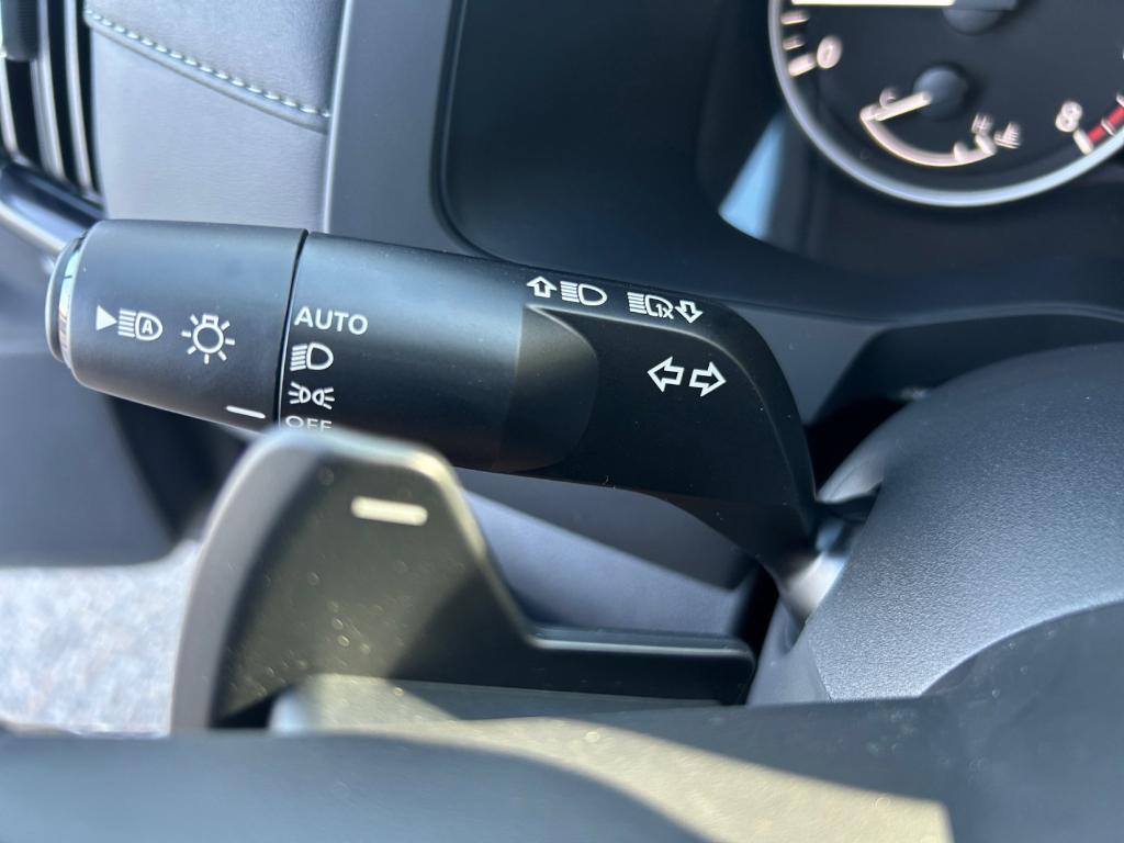 new 2025 Nissan Pathfinder car, priced at $32,142