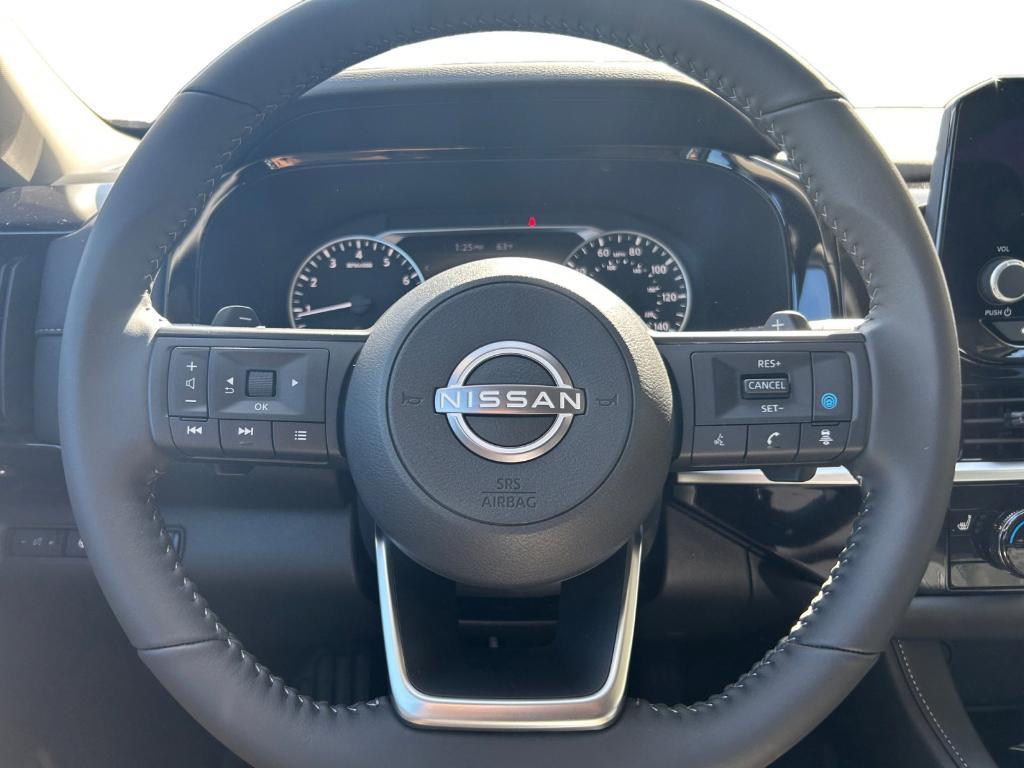 new 2025 Nissan Pathfinder car, priced at $36,279