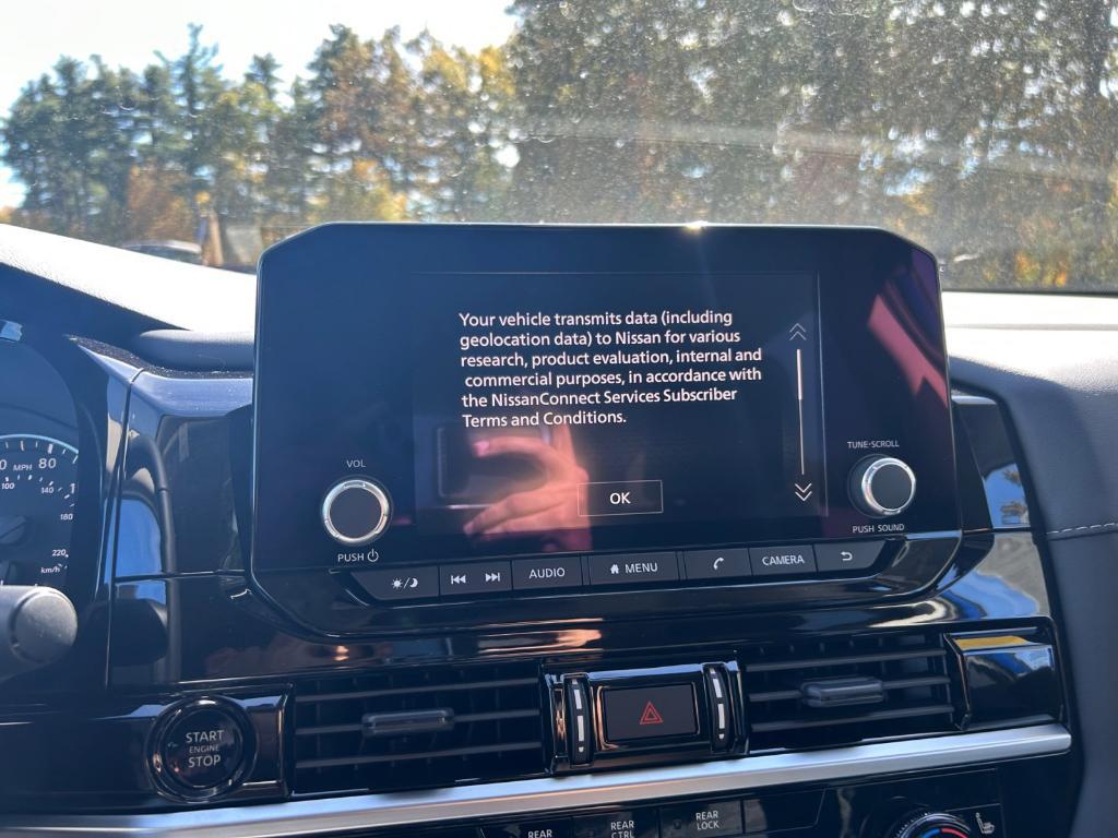 new 2025 Nissan Pathfinder car, priced at $36,279