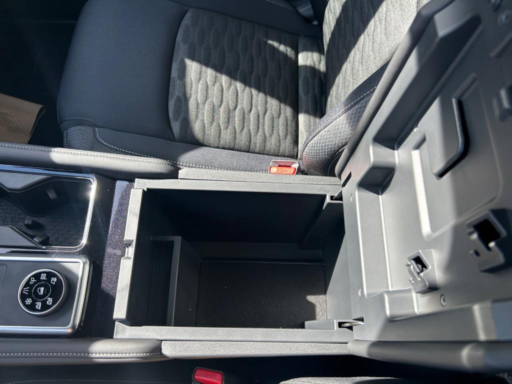 new 2025 Nissan Pathfinder car, priced at $36,279