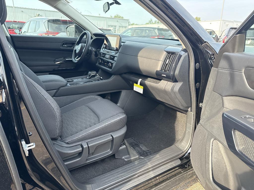 new 2025 Nissan Pathfinder car, priced at $37,955
