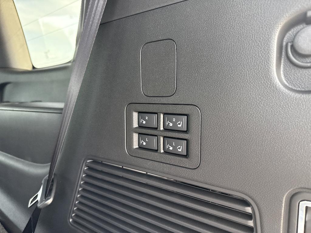 new 2025 Nissan Armada car, priced at $67,957