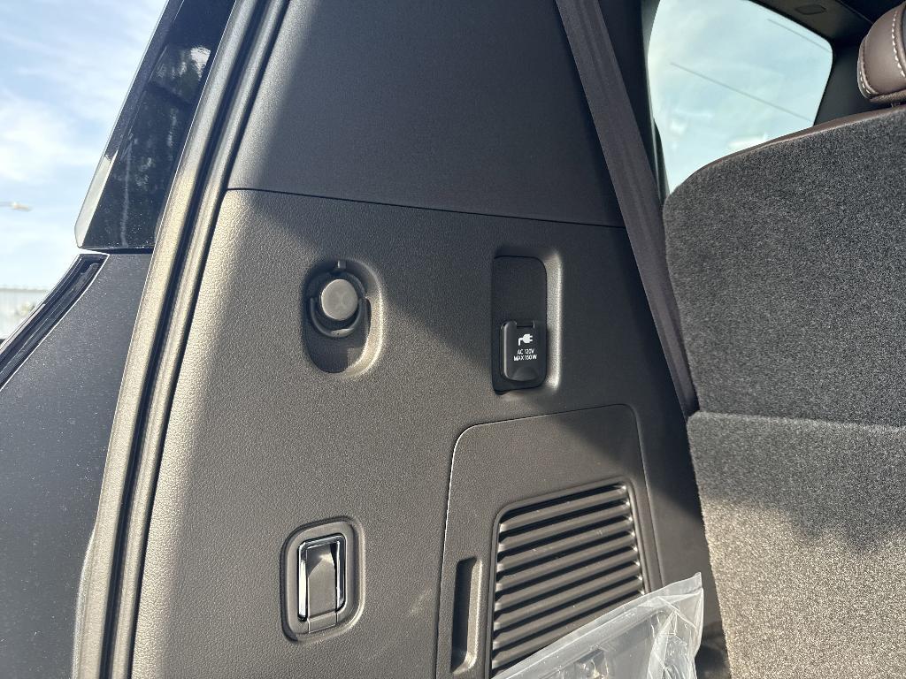 new 2025 Nissan Armada car, priced at $67,957