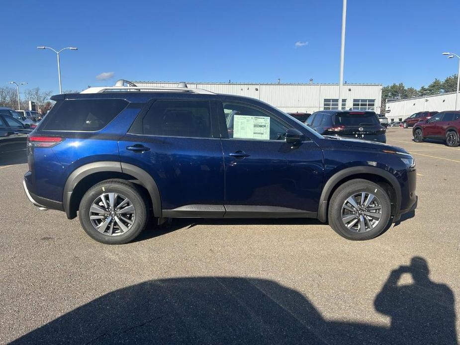 new 2025 Nissan Pathfinder car, priced at $47,610