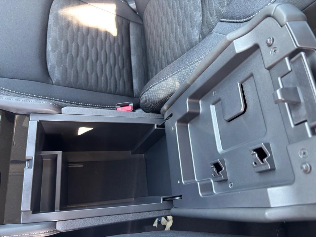 new 2025 Nissan Pathfinder car, priced at $36,122