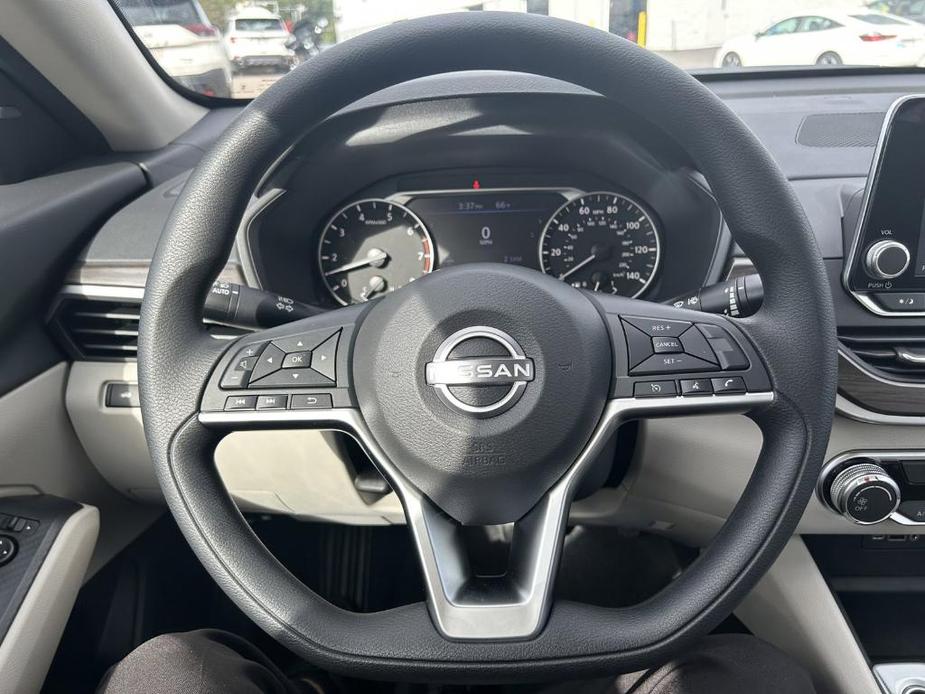 new 2025 Nissan Altima car, priced at $29,495