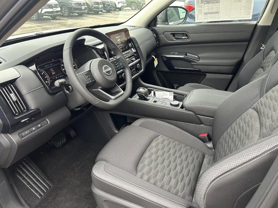 new 2025 Nissan Pathfinder car, priced at $46,895