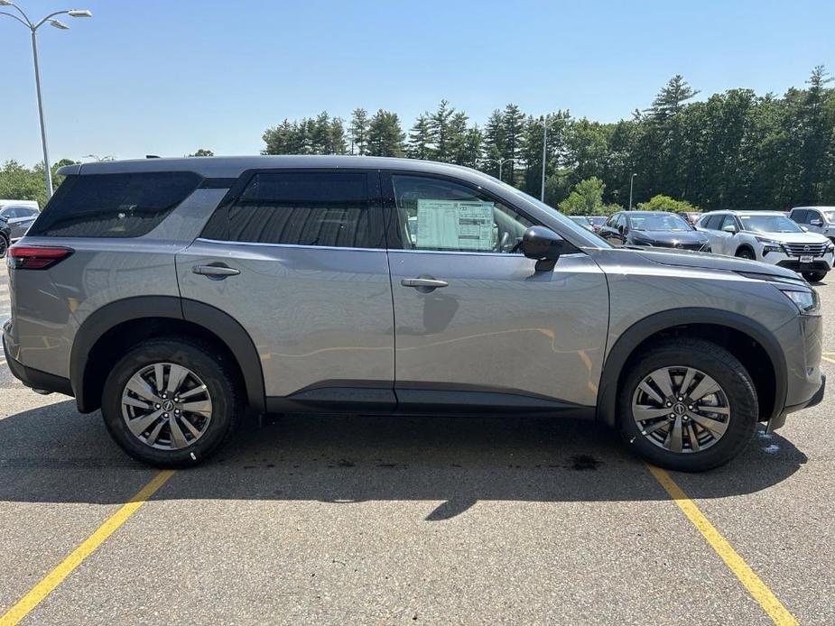 new 2024 Nissan Pathfinder car, priced at $40,480