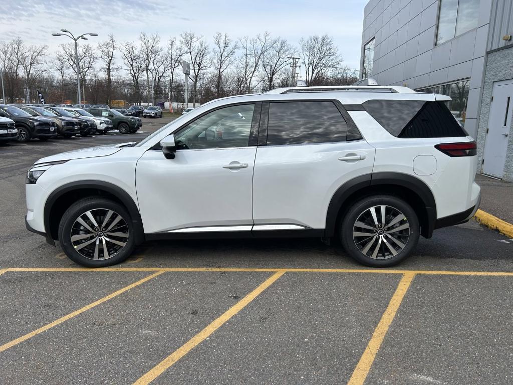 new 2025 Nissan Pathfinder car, priced at $55,840