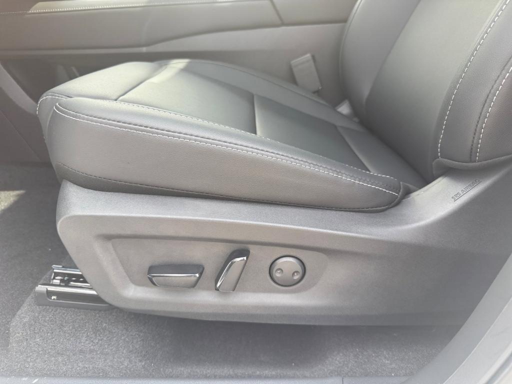 new 2025 Nissan Murano car, priced at $40,913