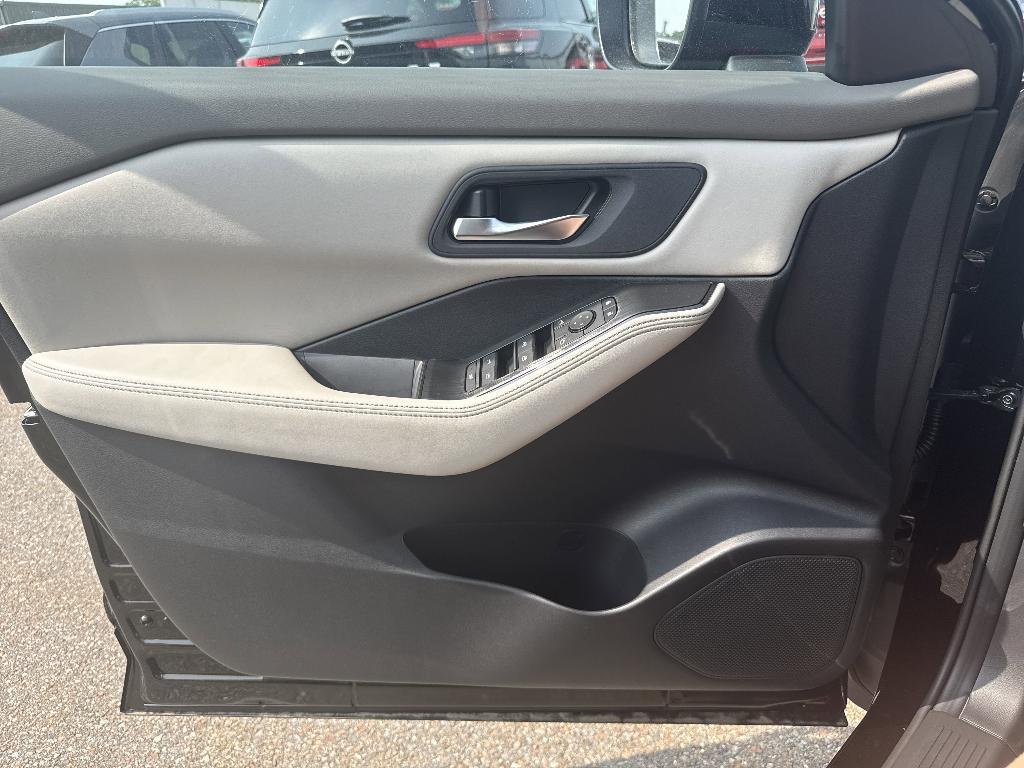 new 2025 Nissan Rogue car, priced at $31,794