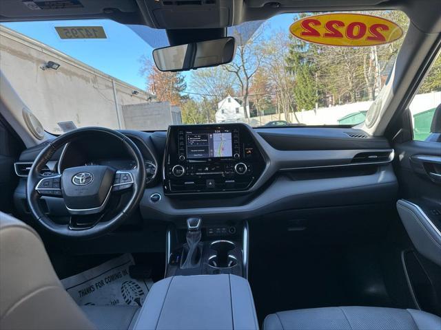 used 2022 Toyota Highlander car, priced at $35,993