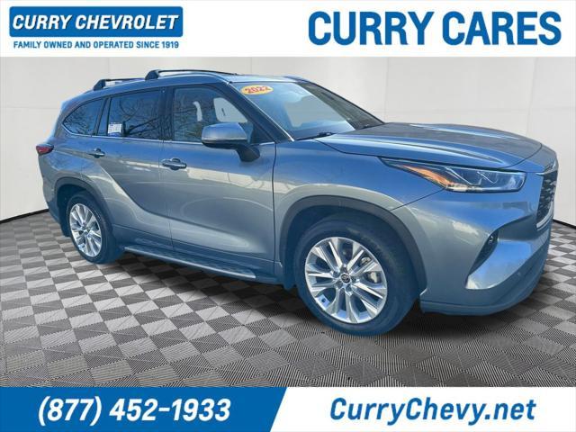 used 2022 Toyota Highlander car, priced at $35,993
