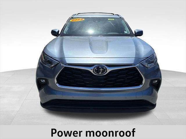 used 2022 Toyota Highlander car, priced at $32,347