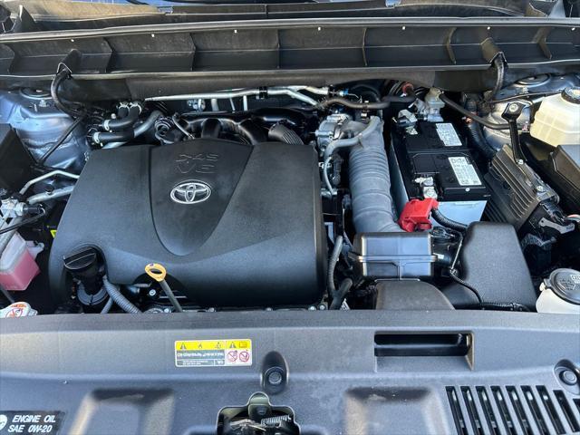 used 2022 Toyota Highlander car, priced at $34,280