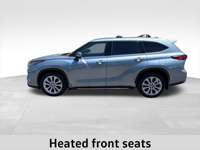 used 2022 Toyota Highlander car, priced at $32,347