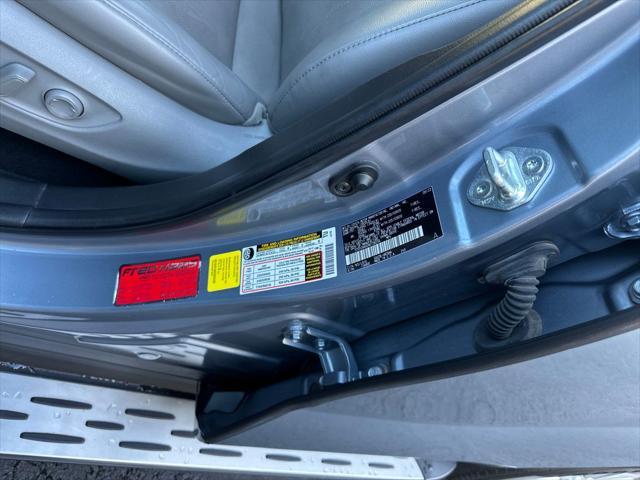 used 2022 Toyota Highlander car, priced at $35,993