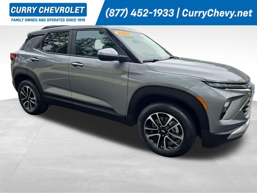 used 2025 Chevrolet TrailBlazer car, priced at $24,834