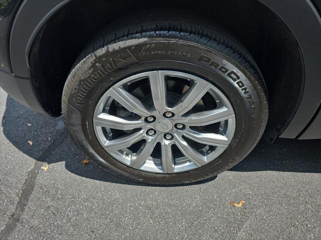 used 2023 Cadillac XT4 car, priced at $29,935