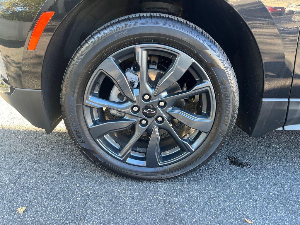 used 2022 Chevrolet Equinox car, priced at $19,426