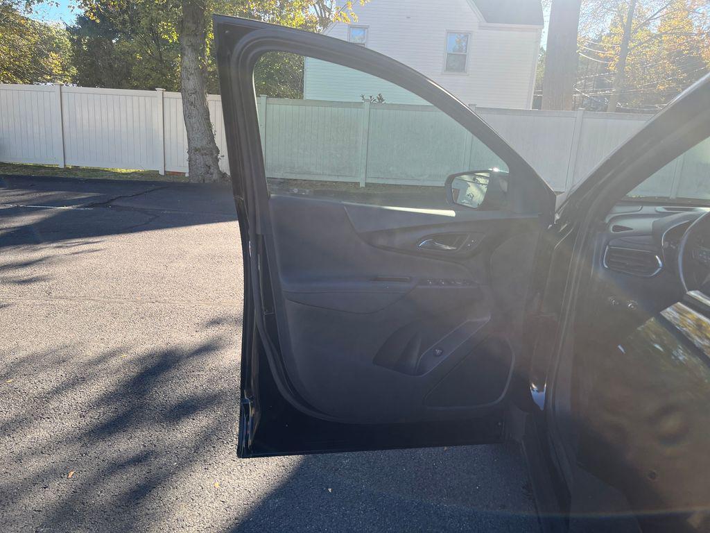 used 2022 Chevrolet Equinox car, priced at $19,426