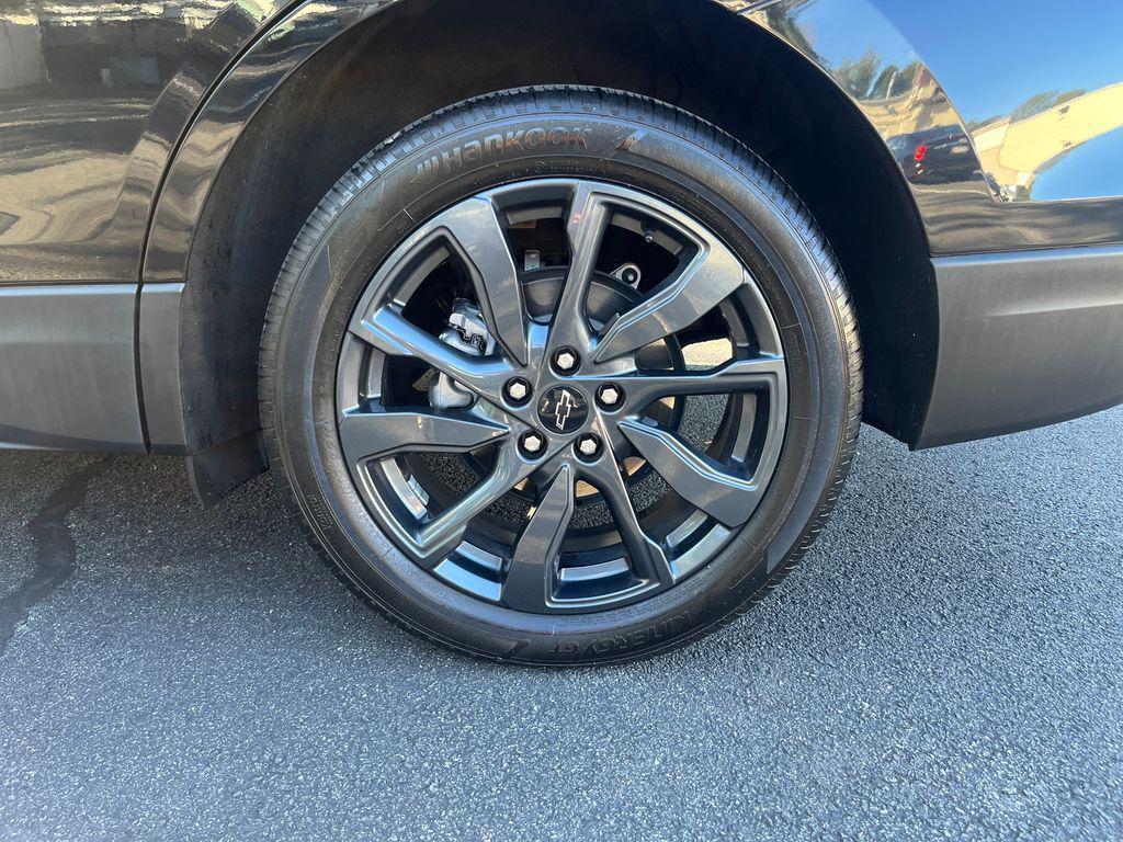 used 2022 Chevrolet Equinox car, priced at $19,426