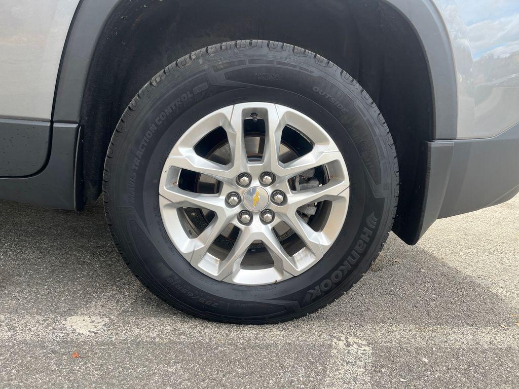 used 2020 Chevrolet Traverse car, priced at $22,013