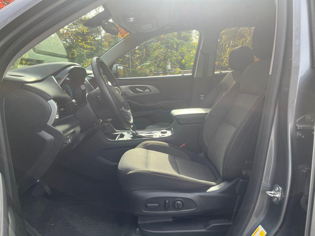 used 2020 Chevrolet Traverse car, priced at $22,013
