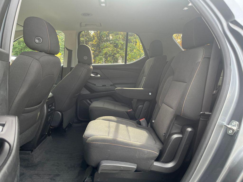 used 2020 Chevrolet Traverse car, priced at $22,013