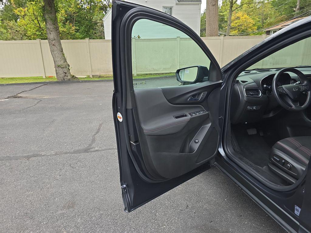 used 2022 Chevrolet Equinox car, priced at $21,245