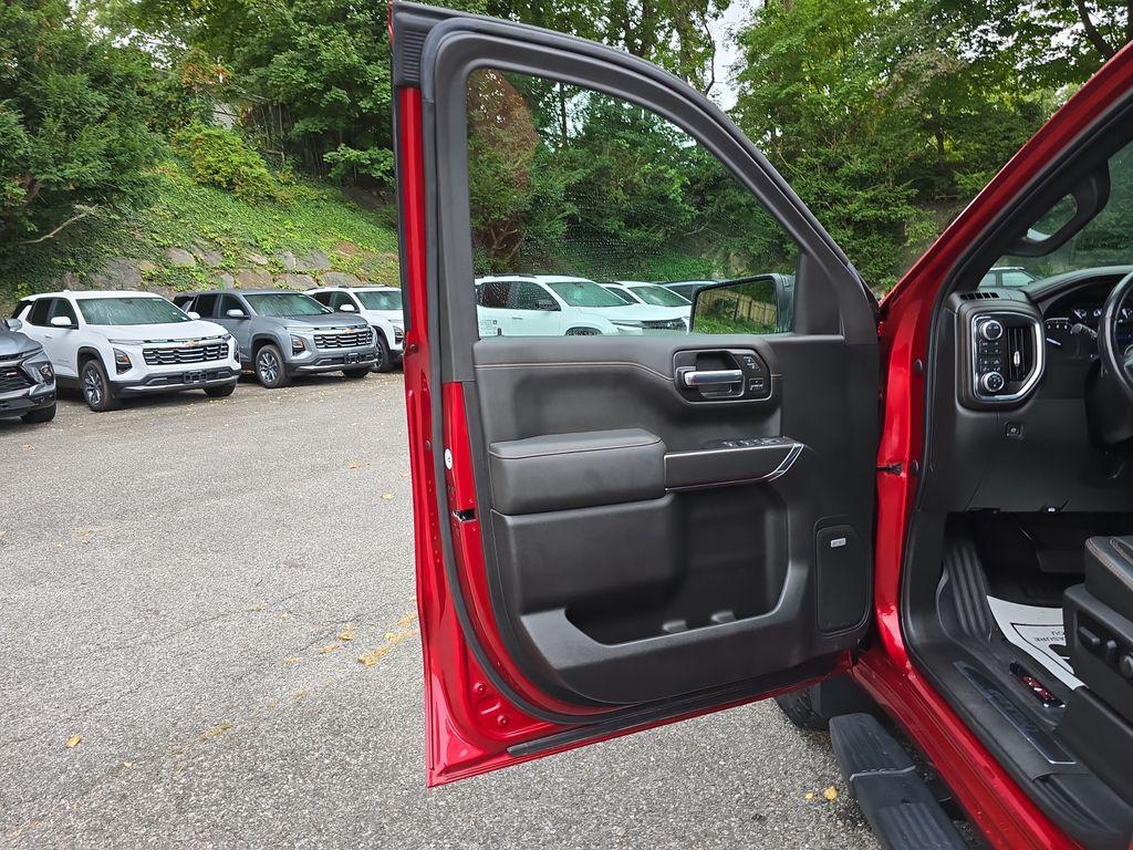 used 2022 GMC Sierra 1500 car, priced at $42,995