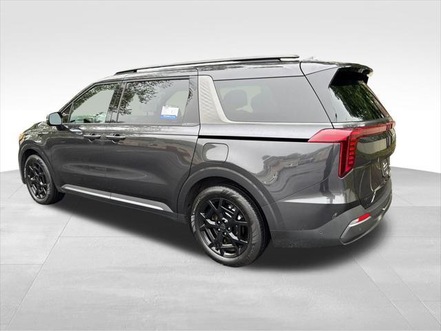 used 2025 Kia Carnival Hybrid car, priced at $49,681