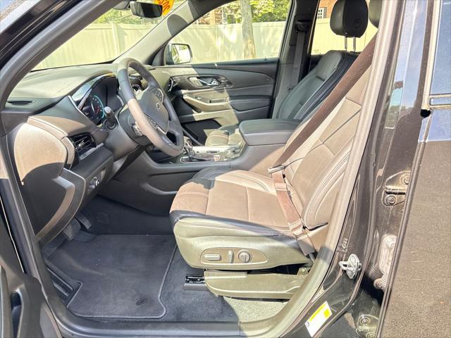 used 2022 Chevrolet Traverse car, priced at $38,365