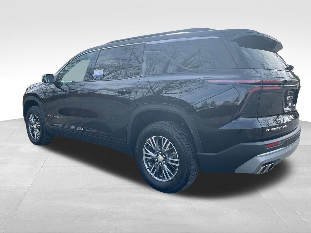 used 2024 Chevrolet Traverse car, priced at $36,924