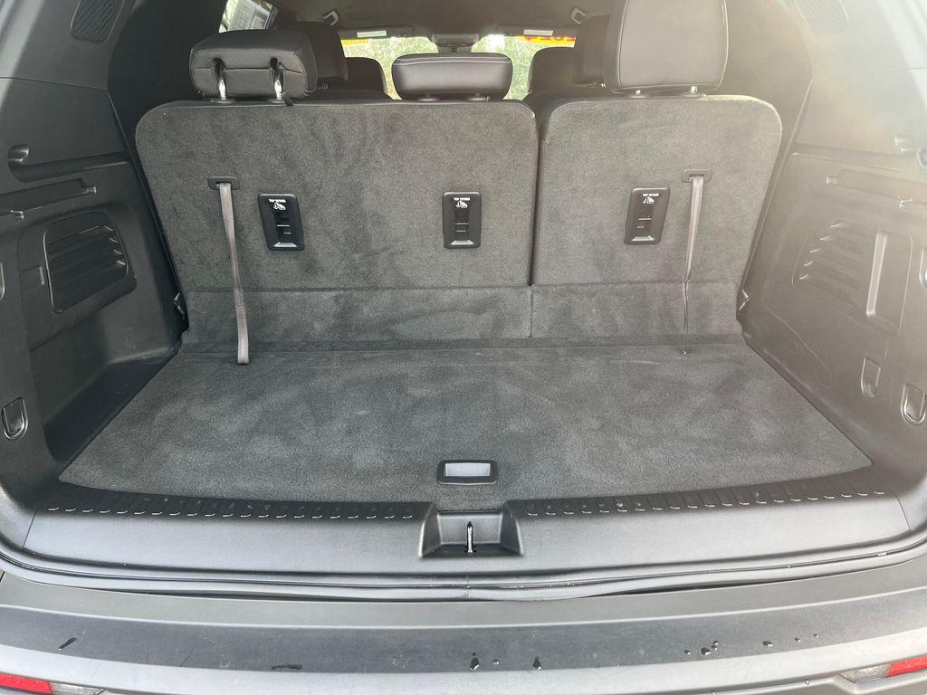 used 2024 Chevrolet Traverse car, priced at $36,924