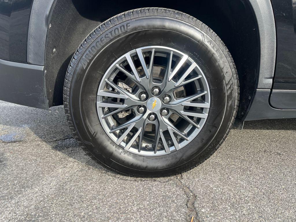 used 2024 Chevrolet Traverse car, priced at $36,924