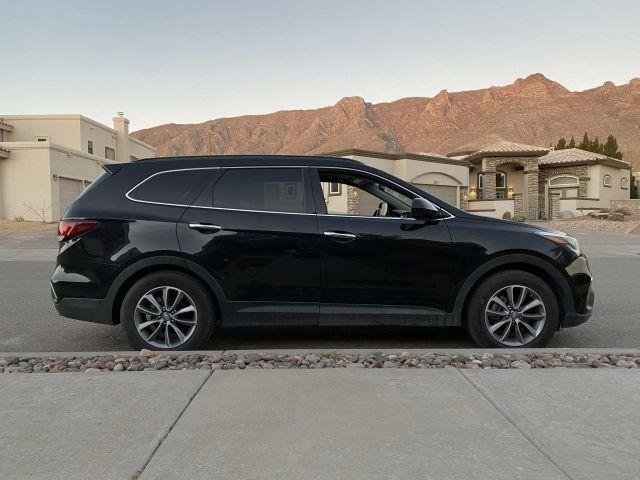 used 2018 Hyundai Santa Fe car, priced at $15,495