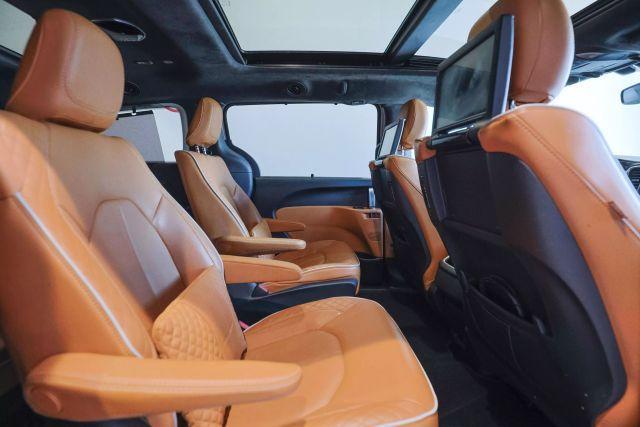 used 2021 Chrysler Pacifica Hybrid car, priced at $27,995