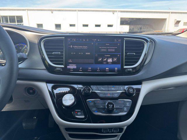 used 2024 Chrysler Pacifica car, priced at $30,761