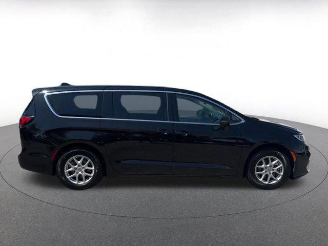 used 2024 Chrysler Pacifica car, priced at $30,761