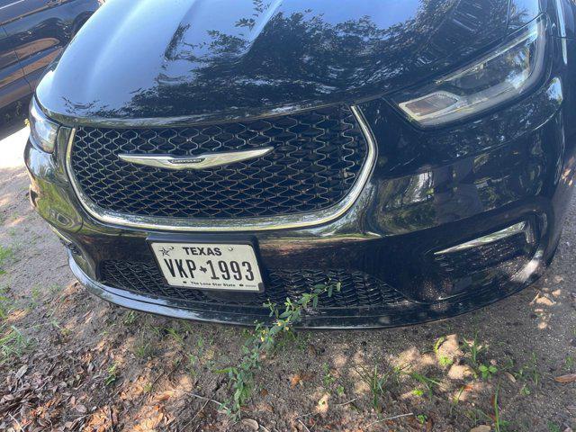 used 2024 Chrysler Pacifica car, priced at $32,761