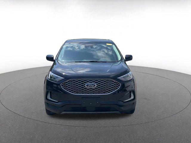 used 2024 Ford Edge car, priced at $25,115