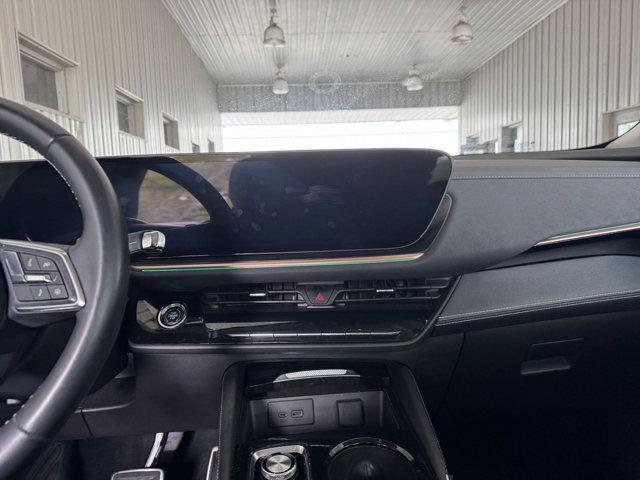 used 2024 Buick Envision car, priced at $29,162