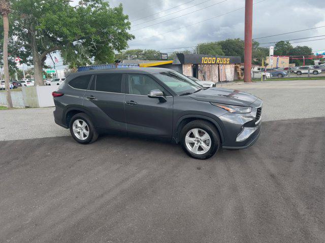 used 2023 Toyota Highlander car, priced at $30,953